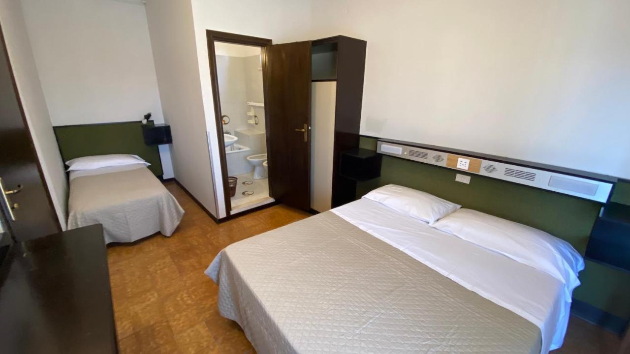 Umbria Green Central Rooms Кастильоне дел Лаго Екстериор снимка